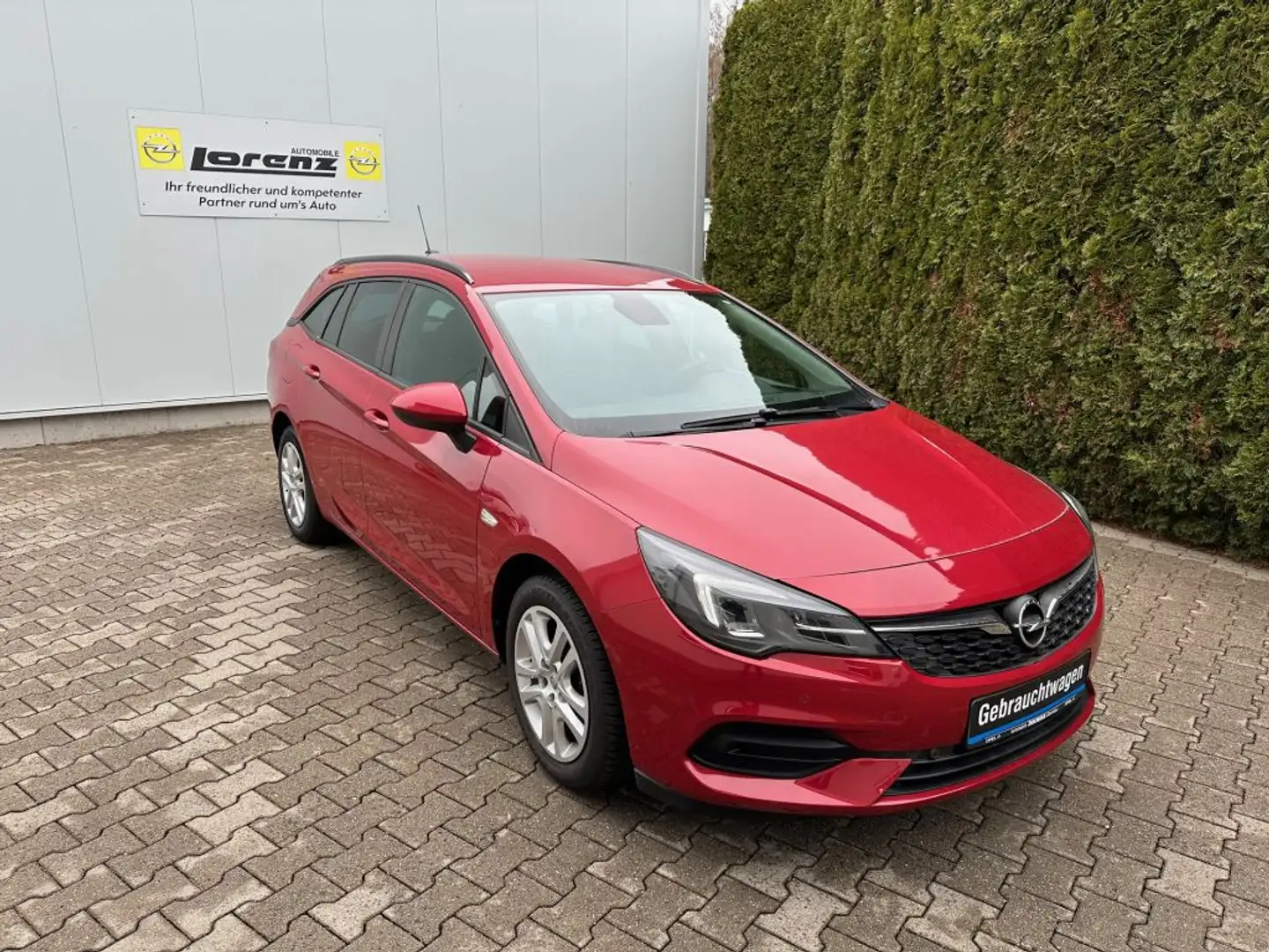 Opel Astra 1.5 D Start/Stop Sports Tourer Edition Czerwony - 2