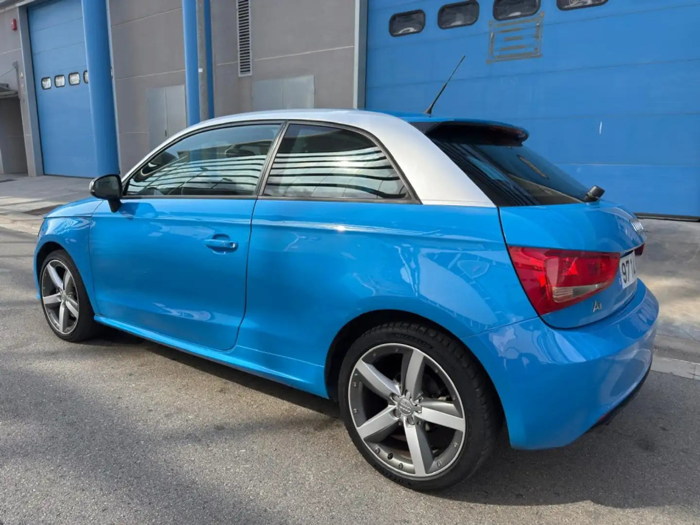 Audi A1 1.4 TFSI Attraction S-Tronic Azul - 2