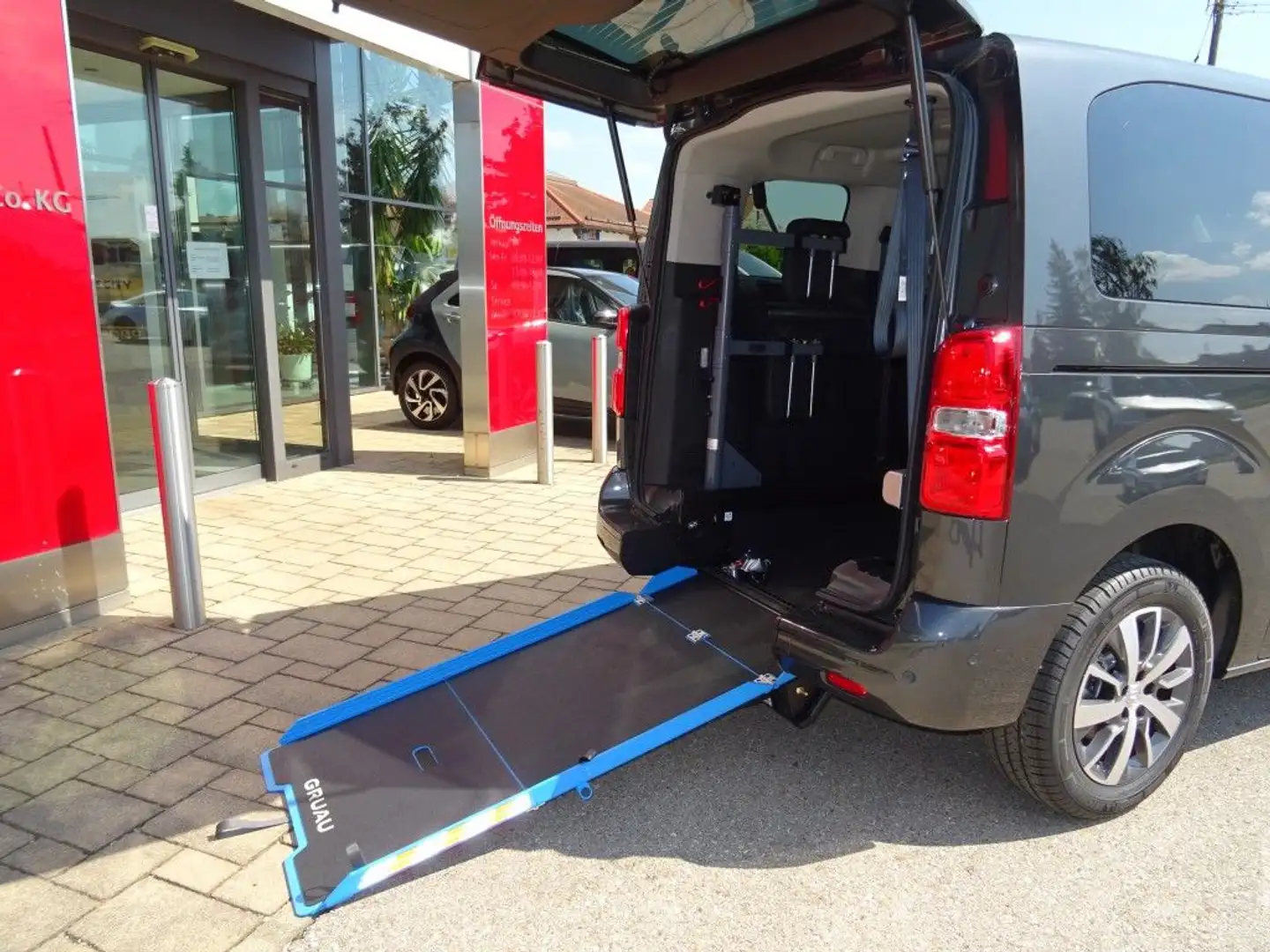 Toyota Proace Proace Verso Rollstuhlrampe Seilwinde, Behinderun Gris - 1
