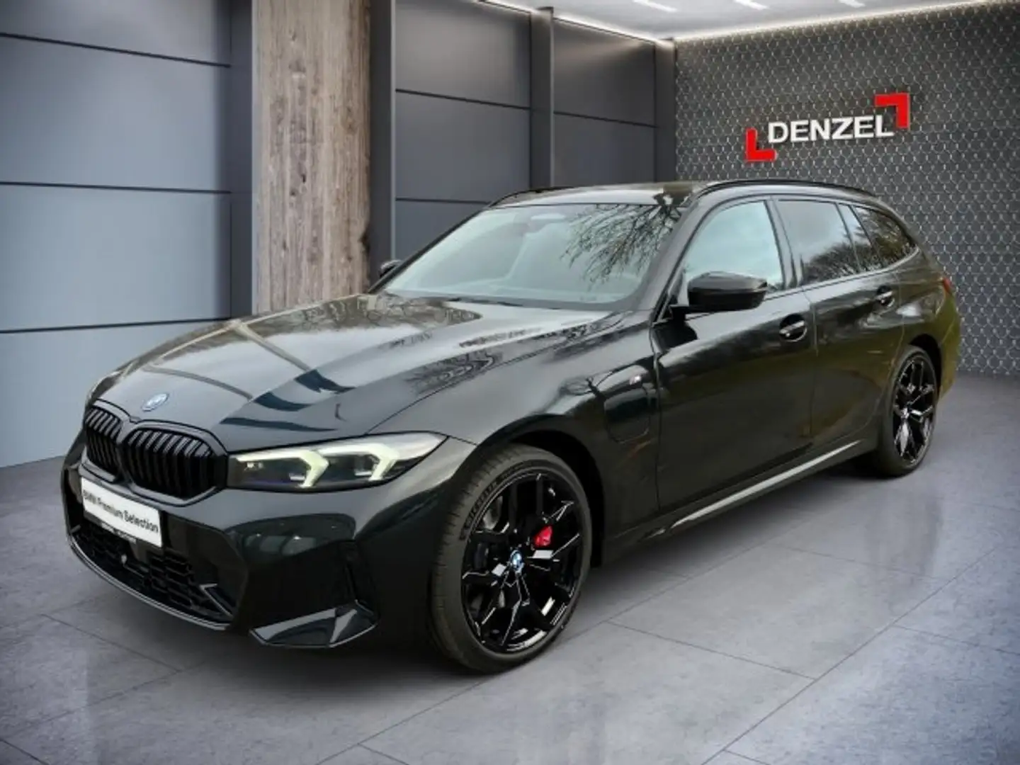 BMW 330 e xDrive Touring G21 Schwarz - 2