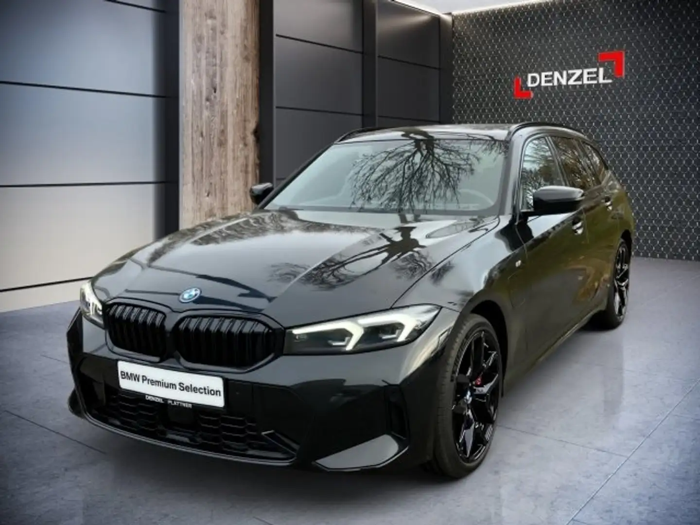 BMW 330 e xDrive Touring G21 Schwarz - 1