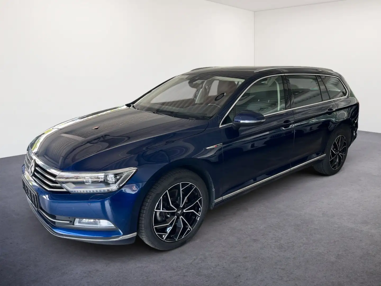 Volkswagen Passat Variant 2.0 TDI  Highline 4Motion/ACC/NAV Blau - 1