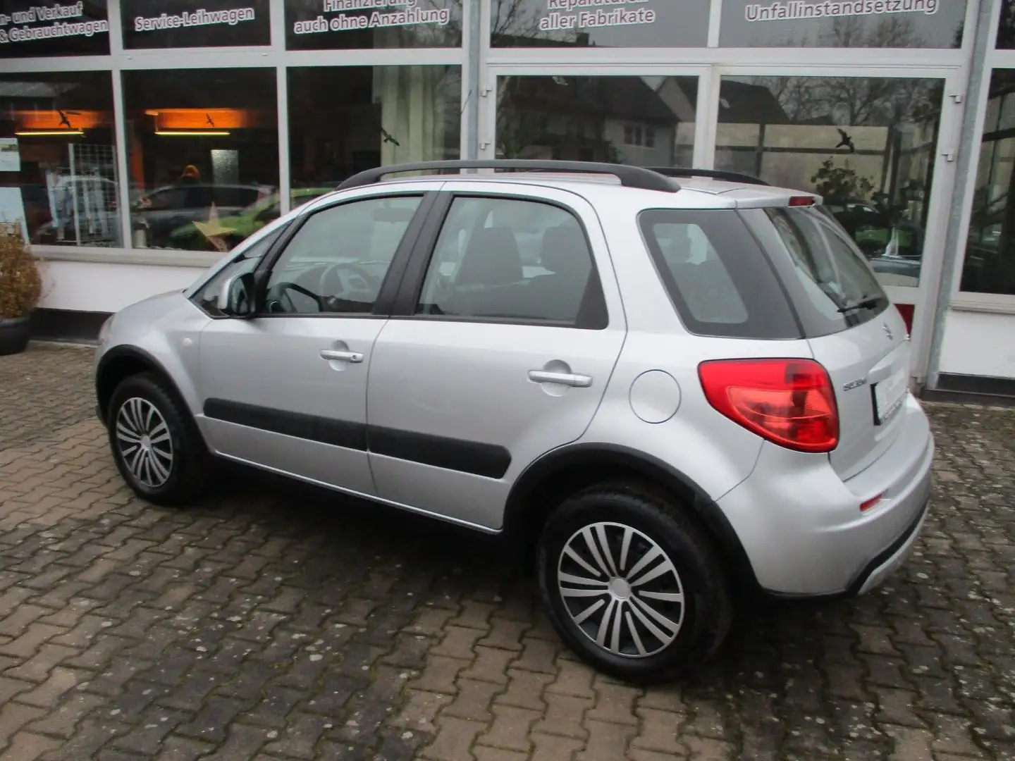 Suzuki SX4 Allrad+Sehr gepflegt+ aus 1.Hand+AHK Plateado - 1