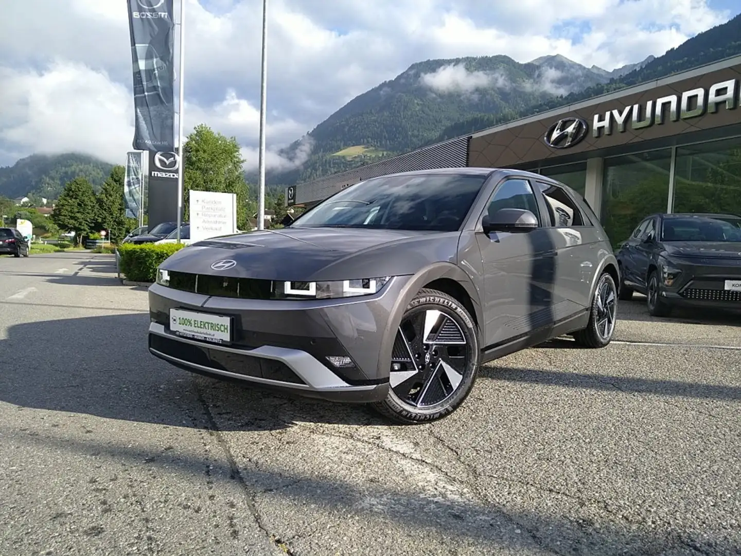 Hyundai IONIQ 5 GO 84kWh 4WD Grau - 2