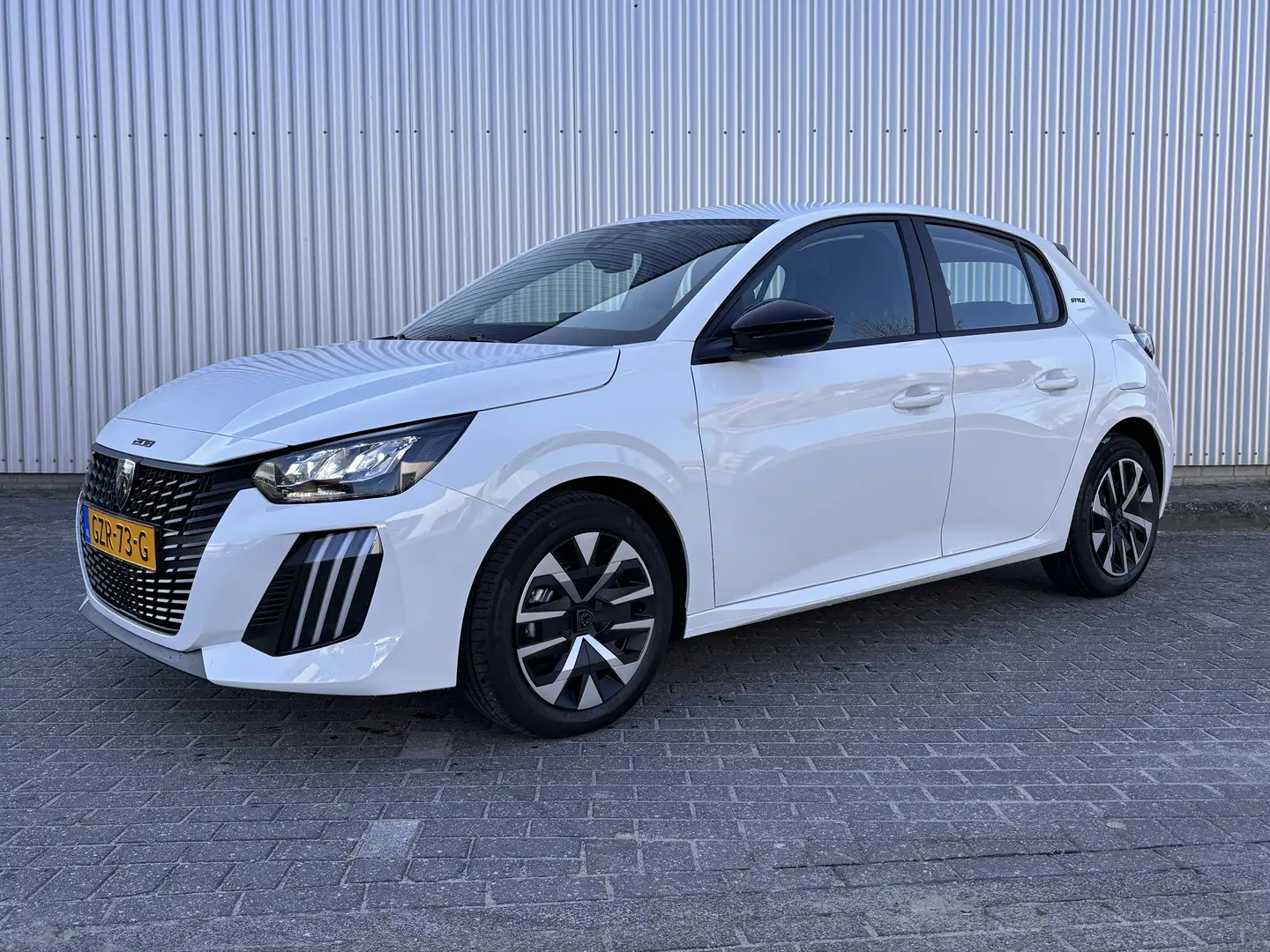 Peugeot 208 Style | 6 airbags (adaptieve front-, zij- en windo Wit - 1