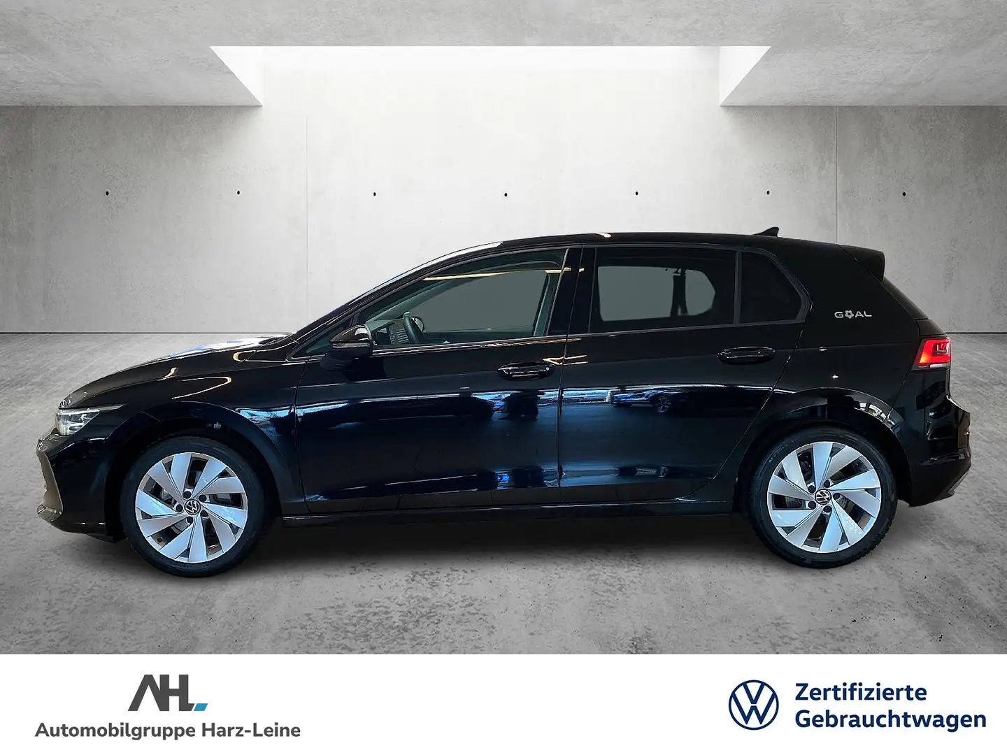 Volkswagen Golf VIII 1.5 eTSI Goal DSG AHK IQ.Light Navi RFK Schwarz - 2