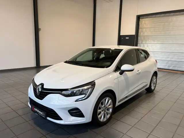 Renault Clio view 3