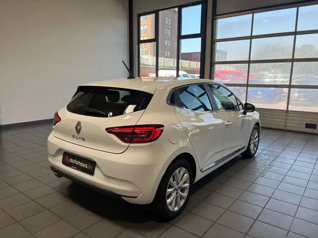 Renault Clio view 5