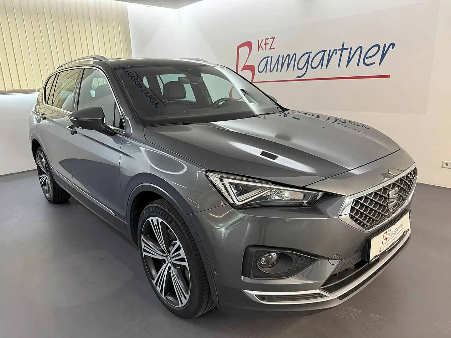 SEAT Tarraco 2,0TDI DSG 4Drive *Standheizung*LED*ACC*AHK*PAN... Grau - 1