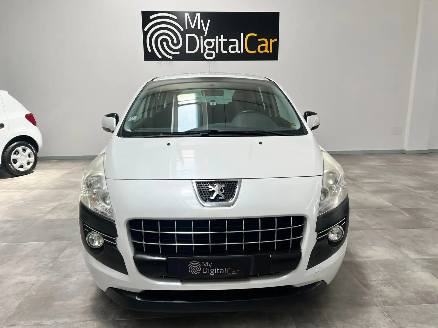 Peugeot 3008 3008 I 1.6 hdi 16v Premium fap Білий - 2