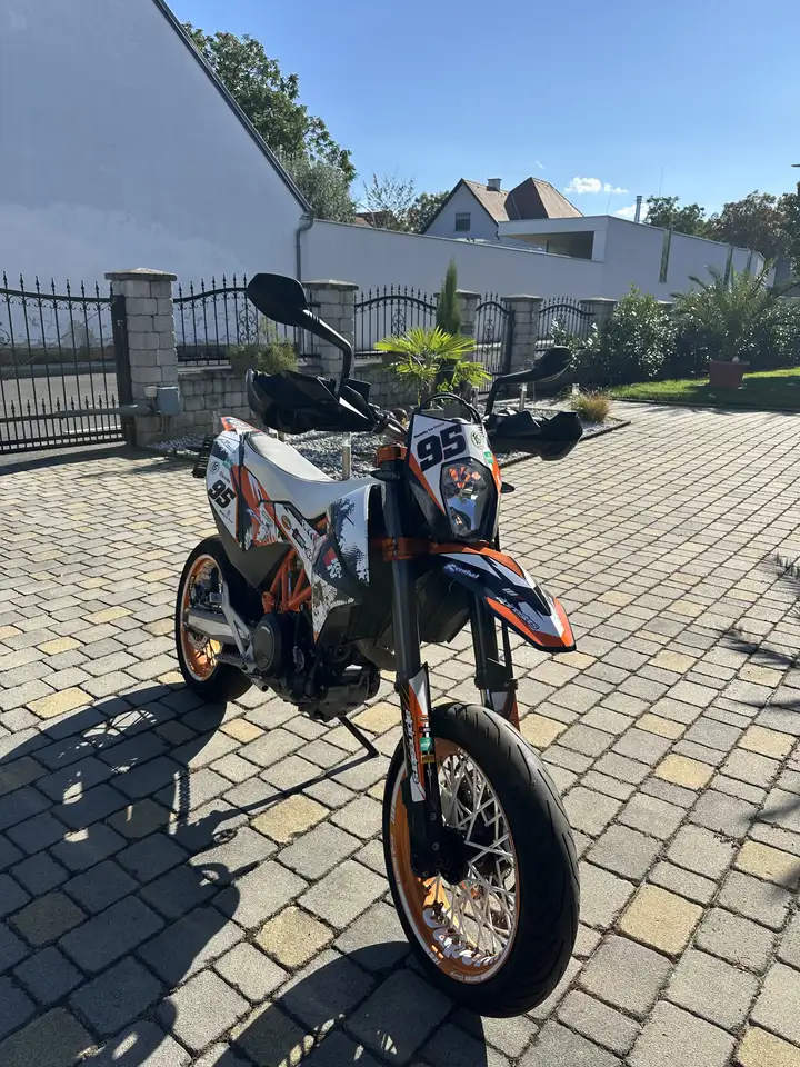 KTM 690 SMC R