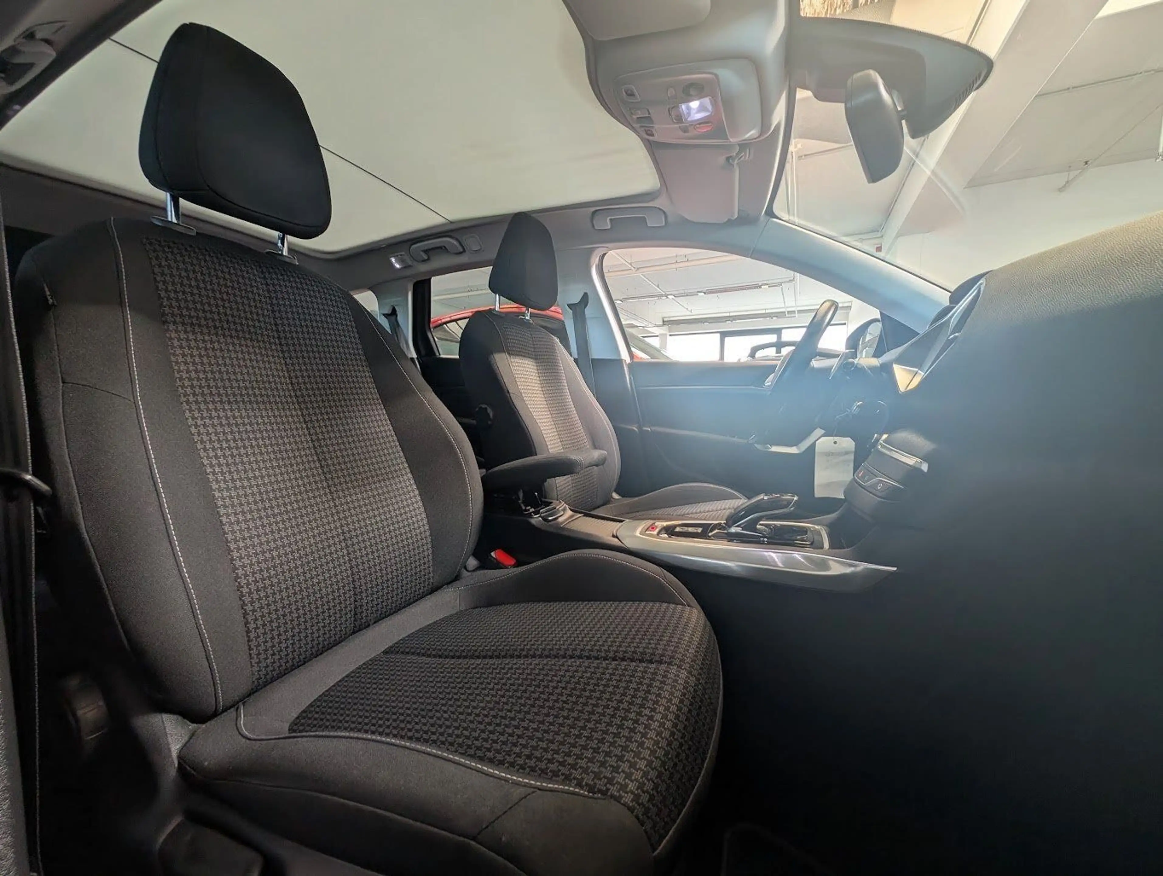 Peugeot 308 308 SW Active NAVI.Kamera.AHK.PDF — photo 14