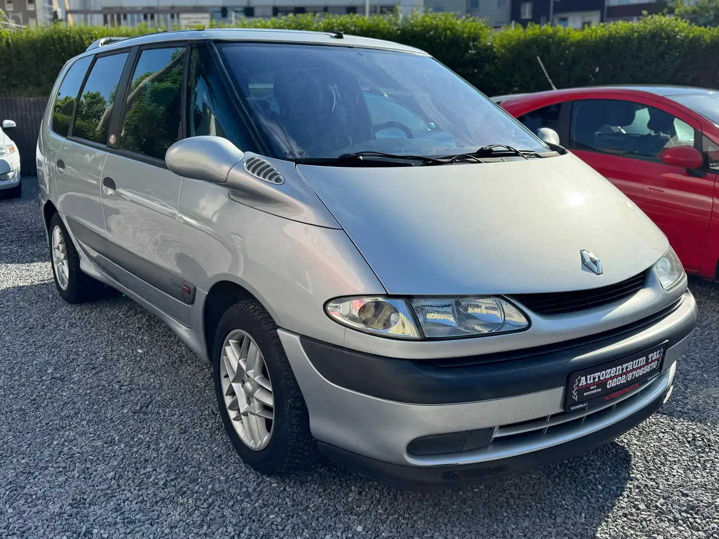 Renault Espace 2.0 Privilege *KLIMA*7-SITZER*AHK*TÜV* Plateado - 1
