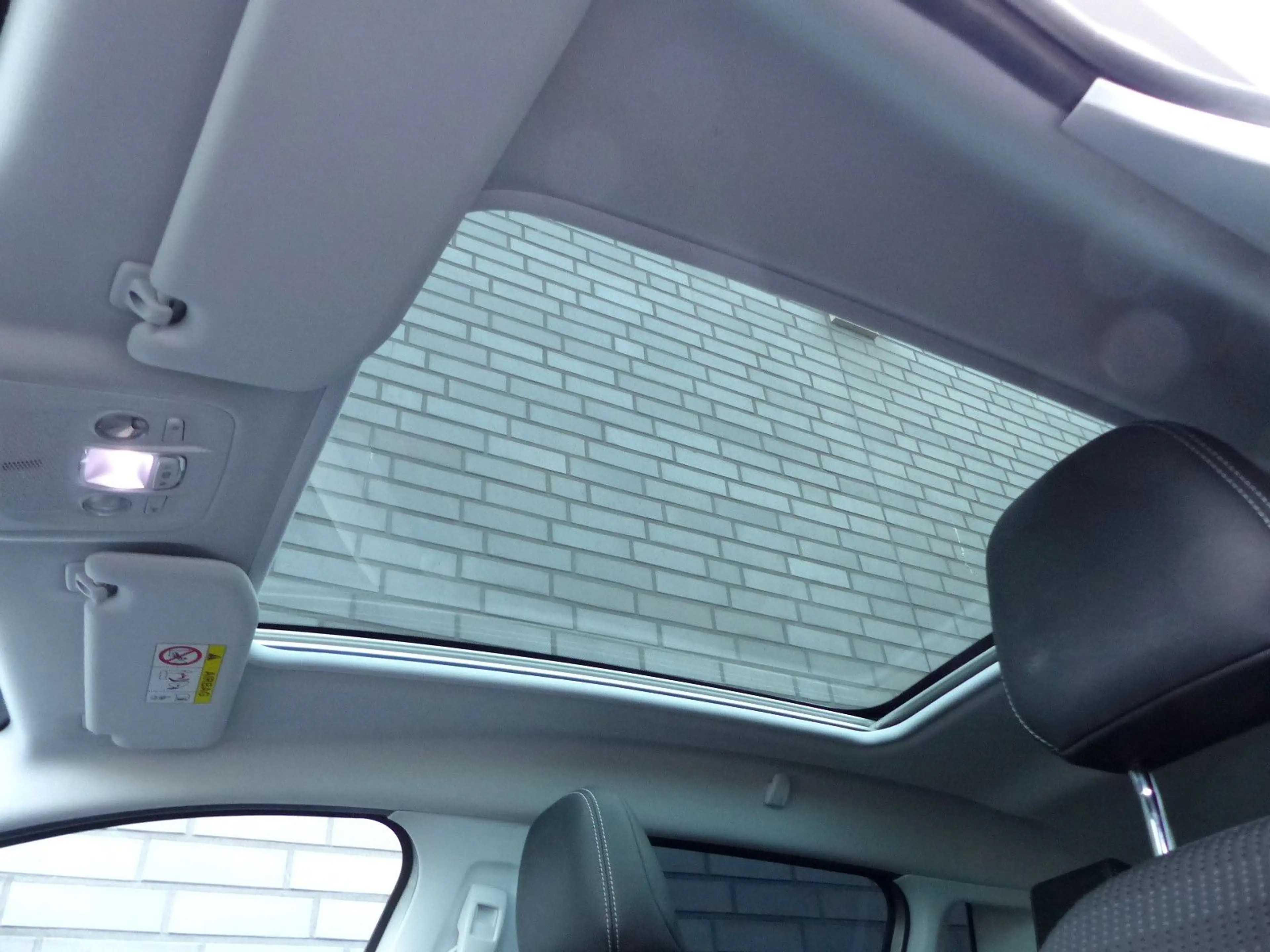 Peugeot 2008 Allure Glasdach/Navi/Klimaautom/PDC — photo 7