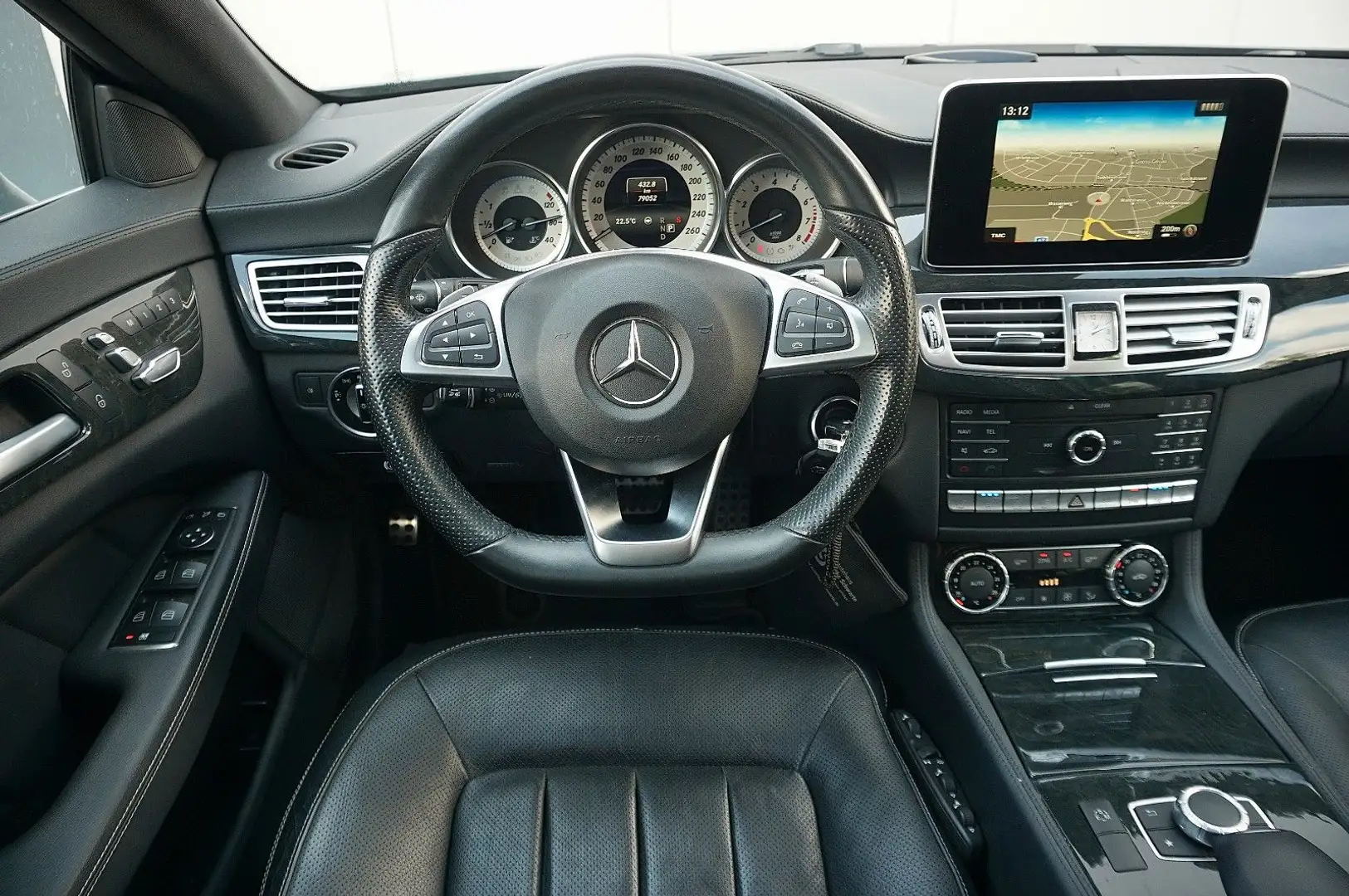 Mercedes-Benz CLS 400 *UNFALLFREI *FINAL EDITION *DESIGNO Gris - 2