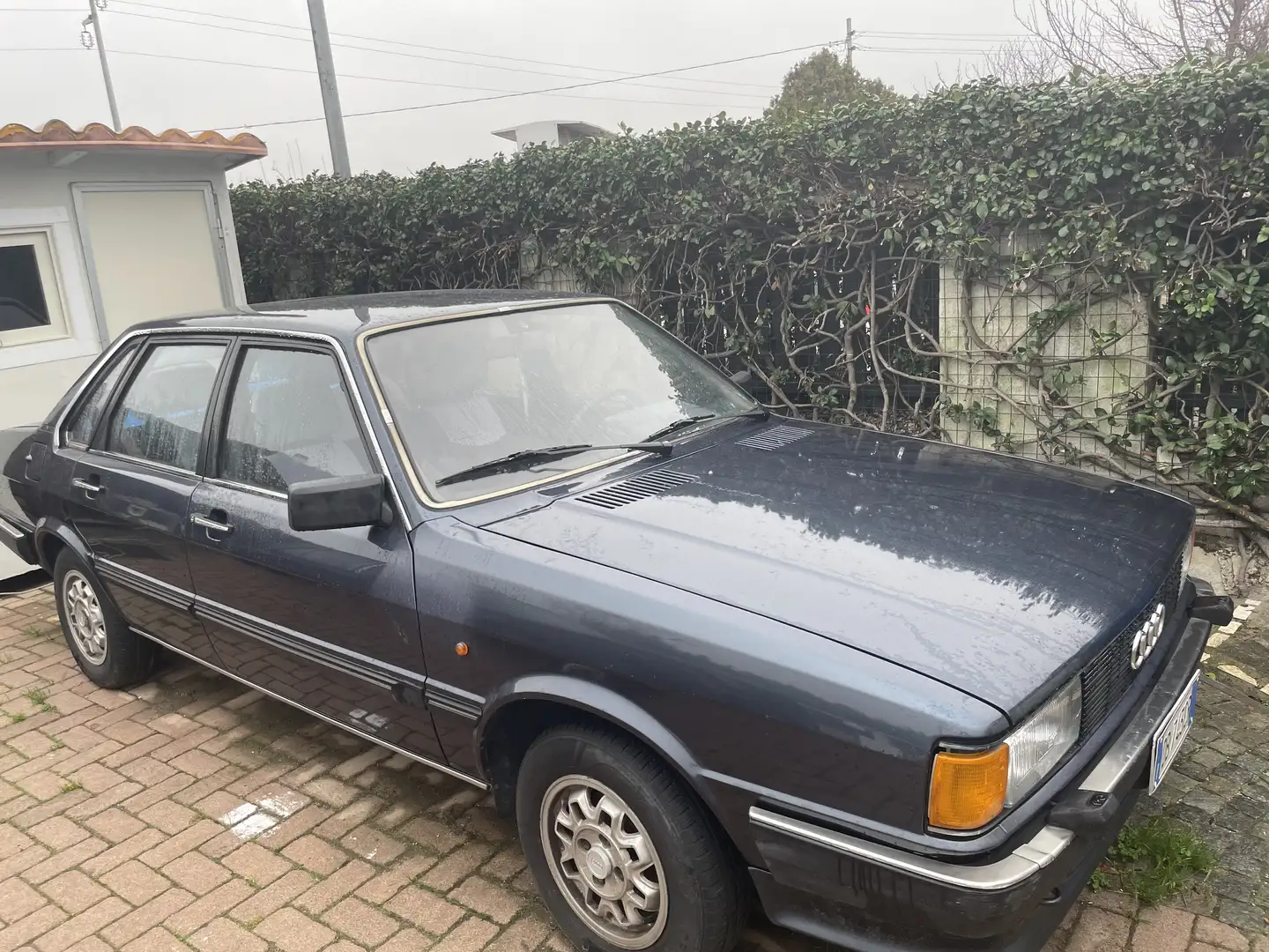 Audi 80 1.6 td CD 4p - 1