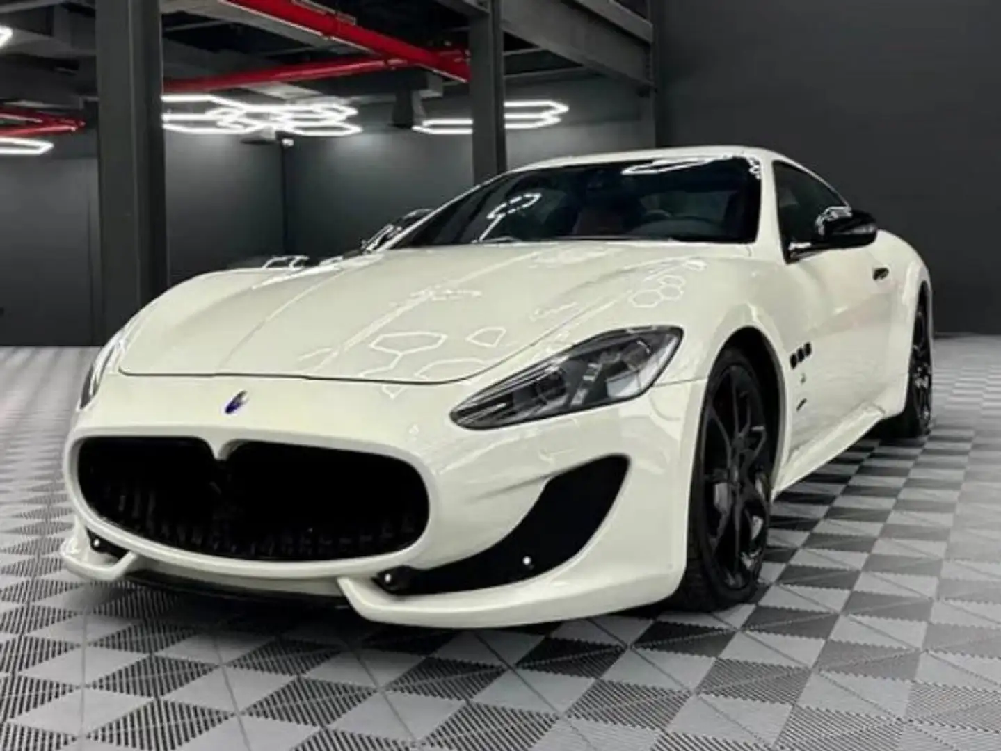Maserati GranTurismo Granturismo 4.7 Sport auto E6 Weiß - 1