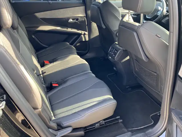 Peugeot 5008 view 13