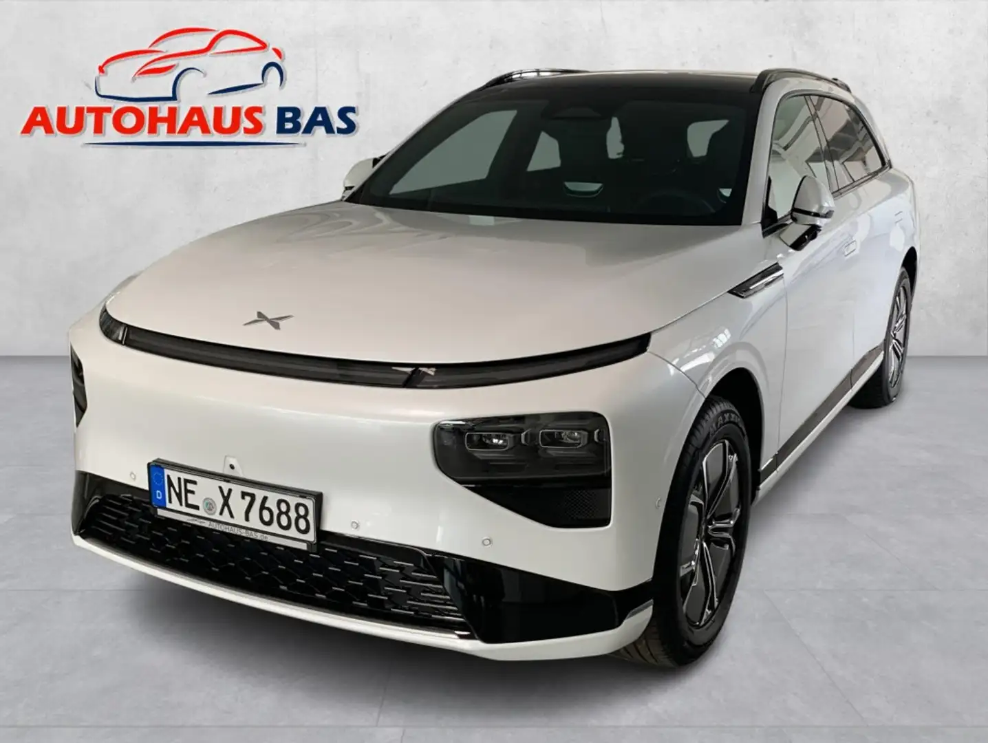 Xpeng G9 AWD Performance * Premium Paket * Massage Noir - 1