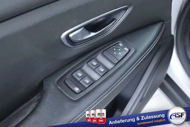 Renault Scenic view 19