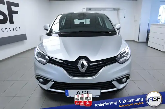 Renault Scenic view 3
