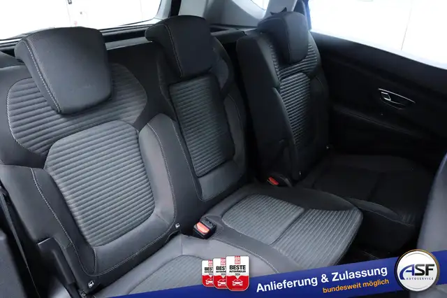 Renault Scenic view 15