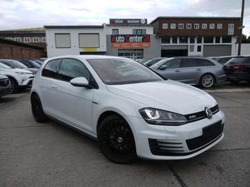 GTD/Dynaudio/Kamera/DCC/2. Hand