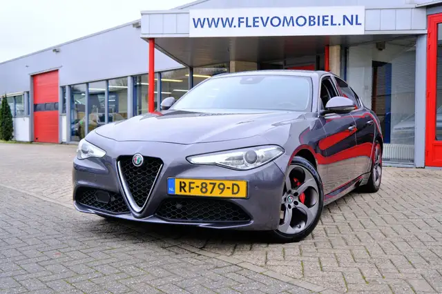 Alfa Romeo Giulia 2.2 Super 180pk Aut. Leder|Clima|Cam|Navi|DAB+
