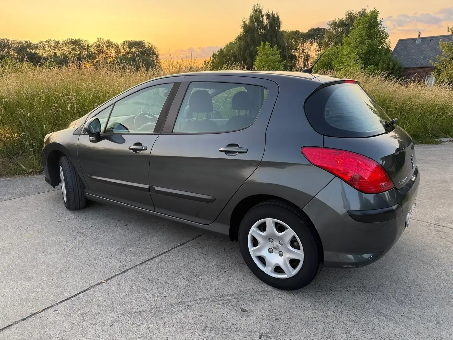 Peugeot 308 1.4i Confort - 2