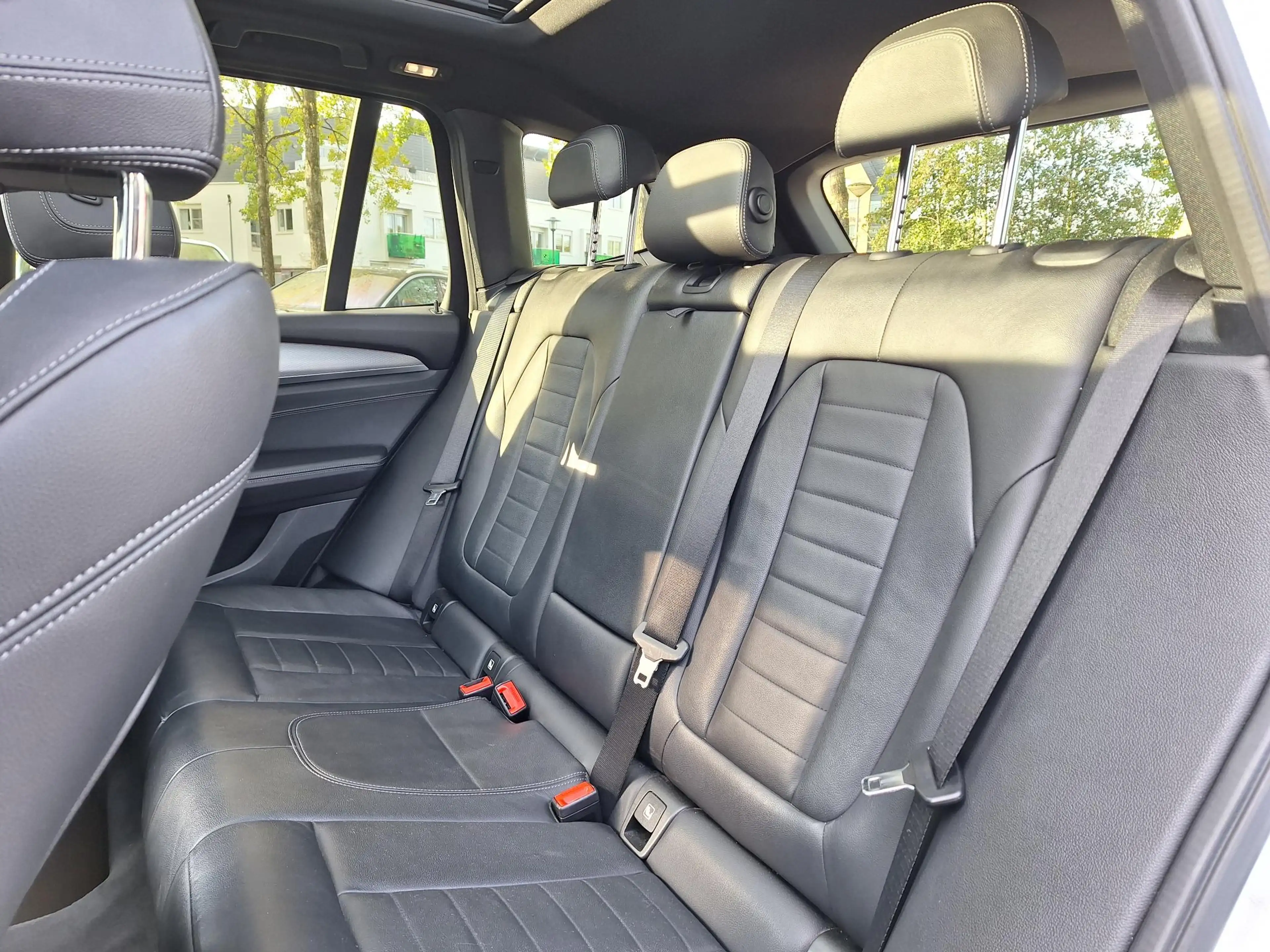 BMW X3 xDrive30i High M-Sport (Pano,Trekhaak,360,Leer) — photo 12