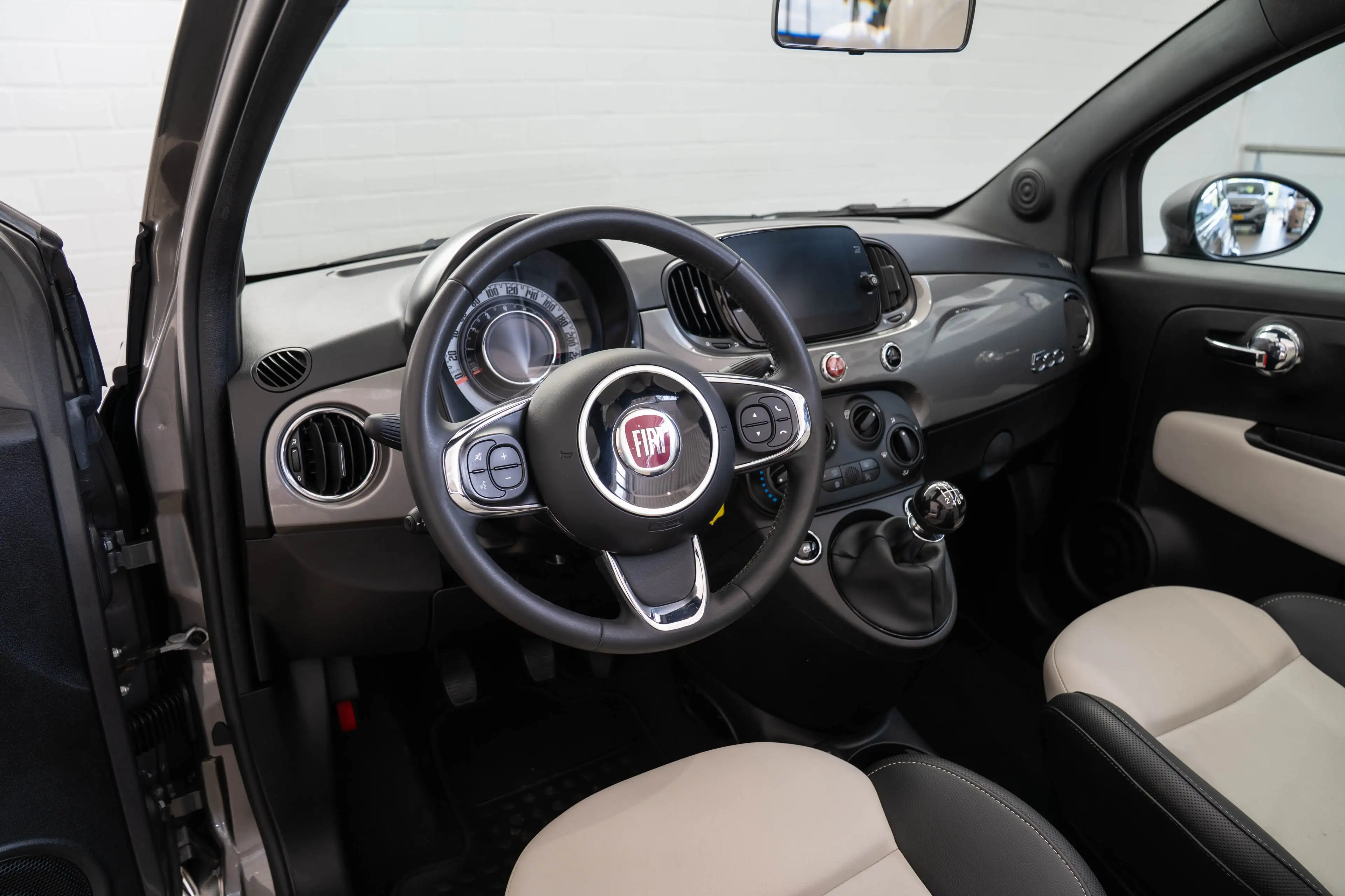 Fiat 500C 1.0 Hybrid Dolcevita | Parkeersensoren | Airco | C — photo 12