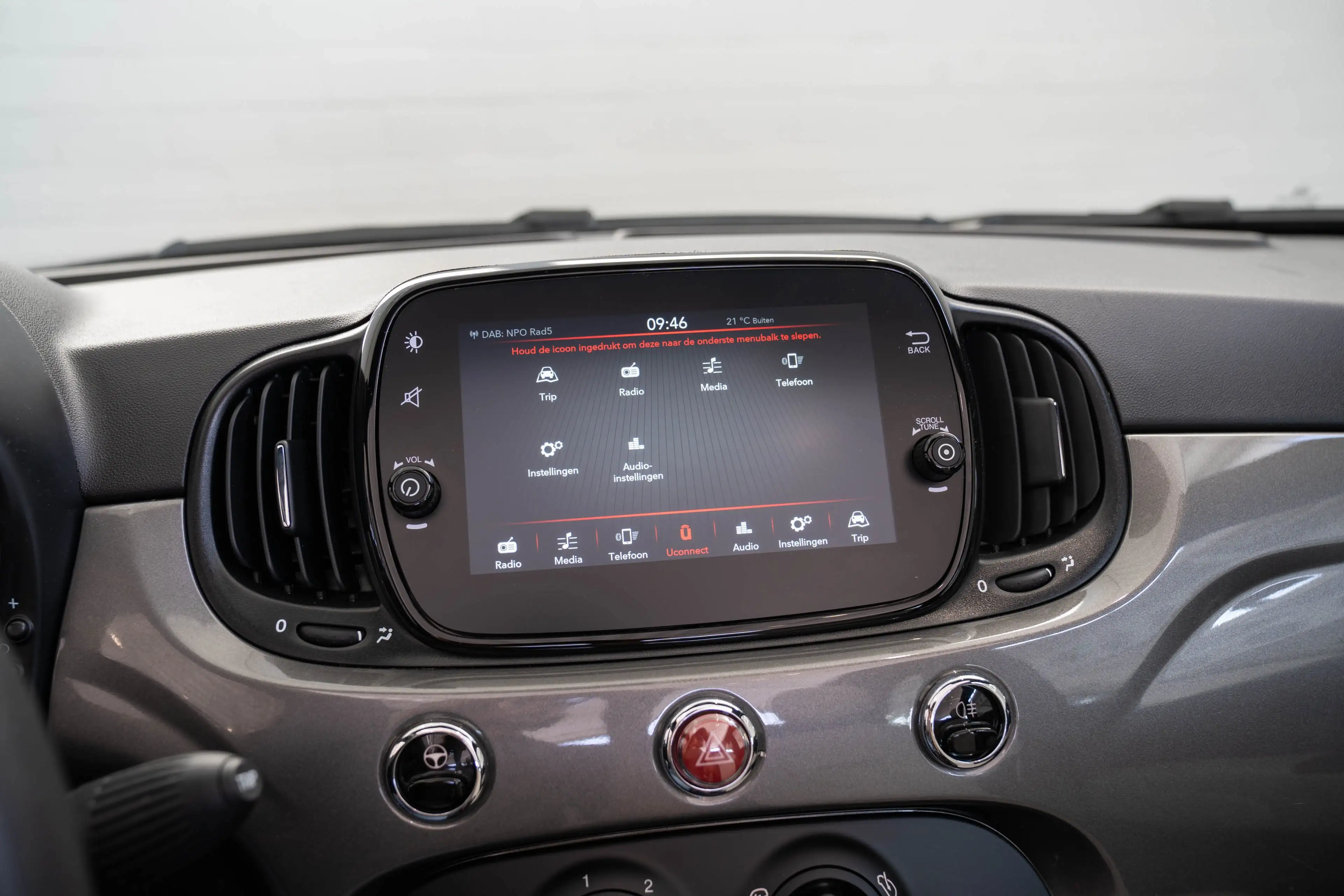Fiat 500C 1.0 Hybrid Dolcevita | Parkeersensoren | Airco | C — photo 26