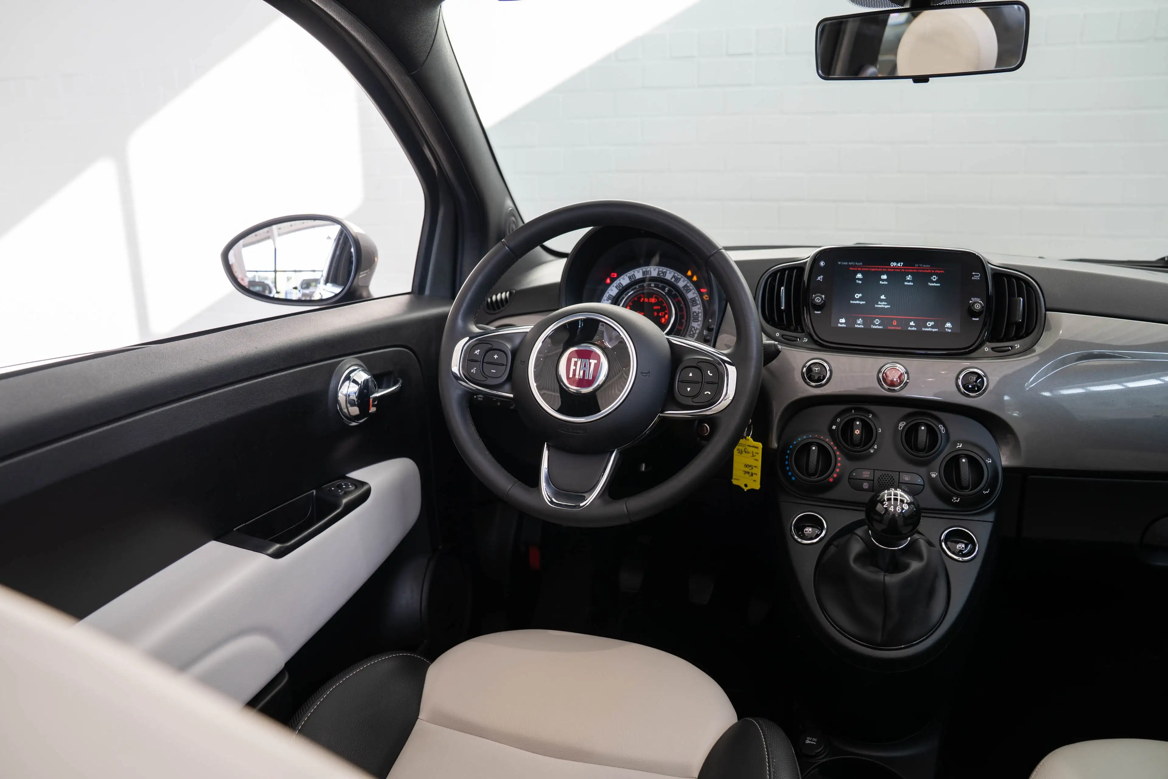 Fiat 500C 1.0 Hybrid Dolcevita | Parkeersensoren | Airco | C — photo 28