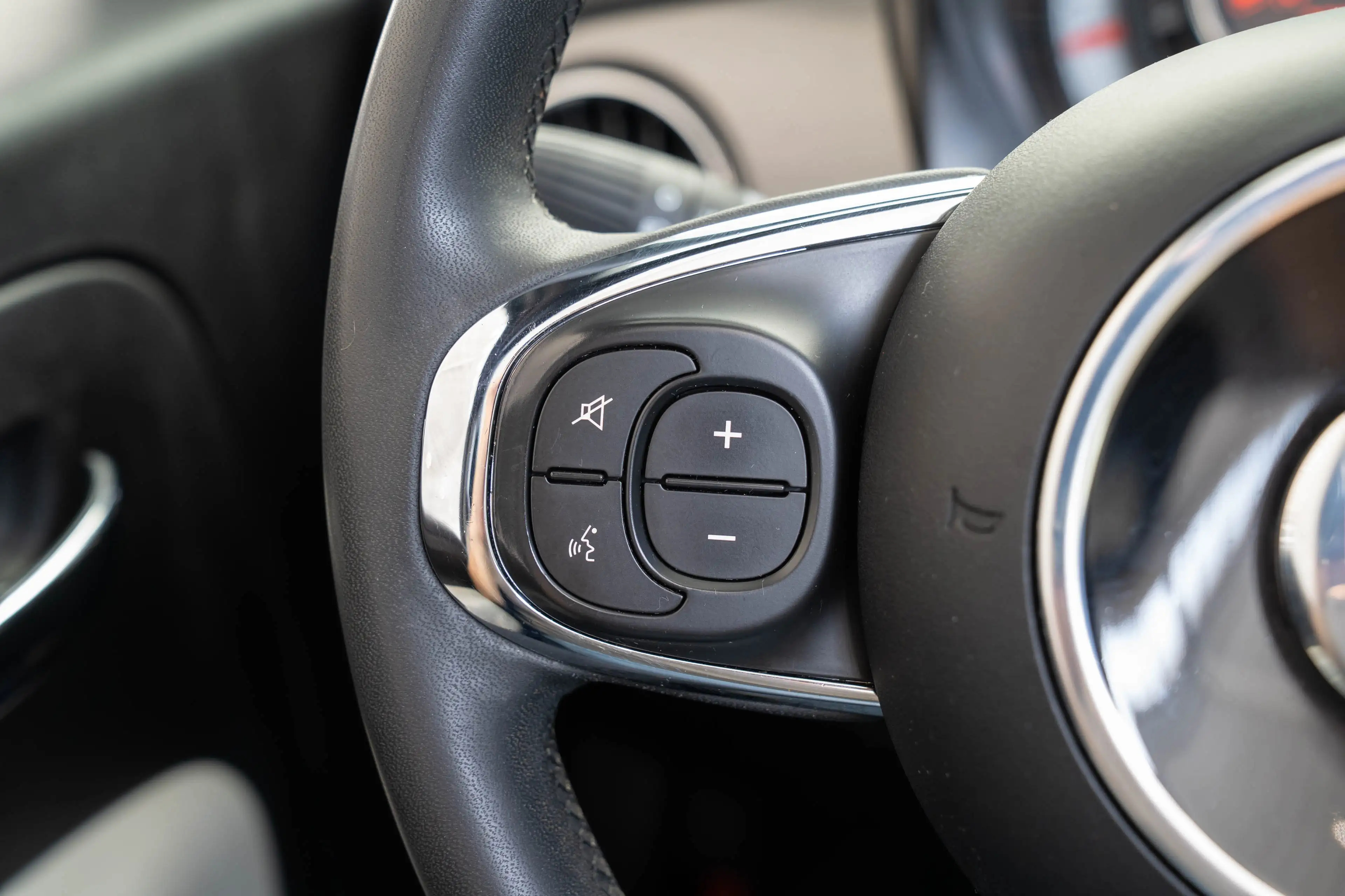 Fiat 500C 1.0 Hybrid Dolcevita | Parkeersensoren | Airco | C — photo 16