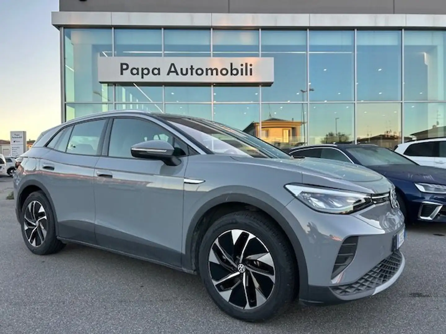 Volkswagen ID.4 52 kWh City 170cv Grigio - 1