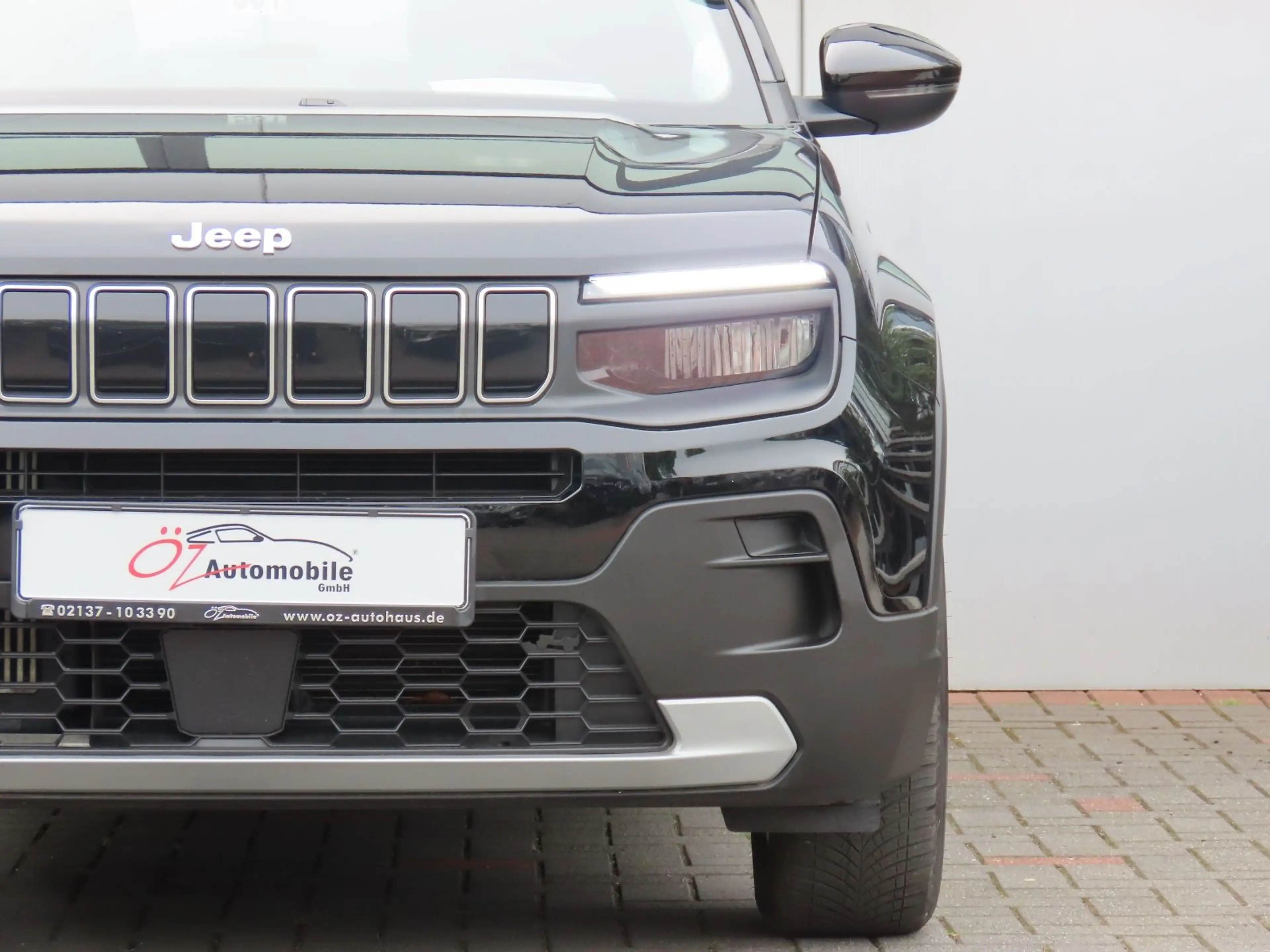 Jeep Avenger 1.2 GSE T3 GDI Klimaauto. Kamera Carplay — photo 4