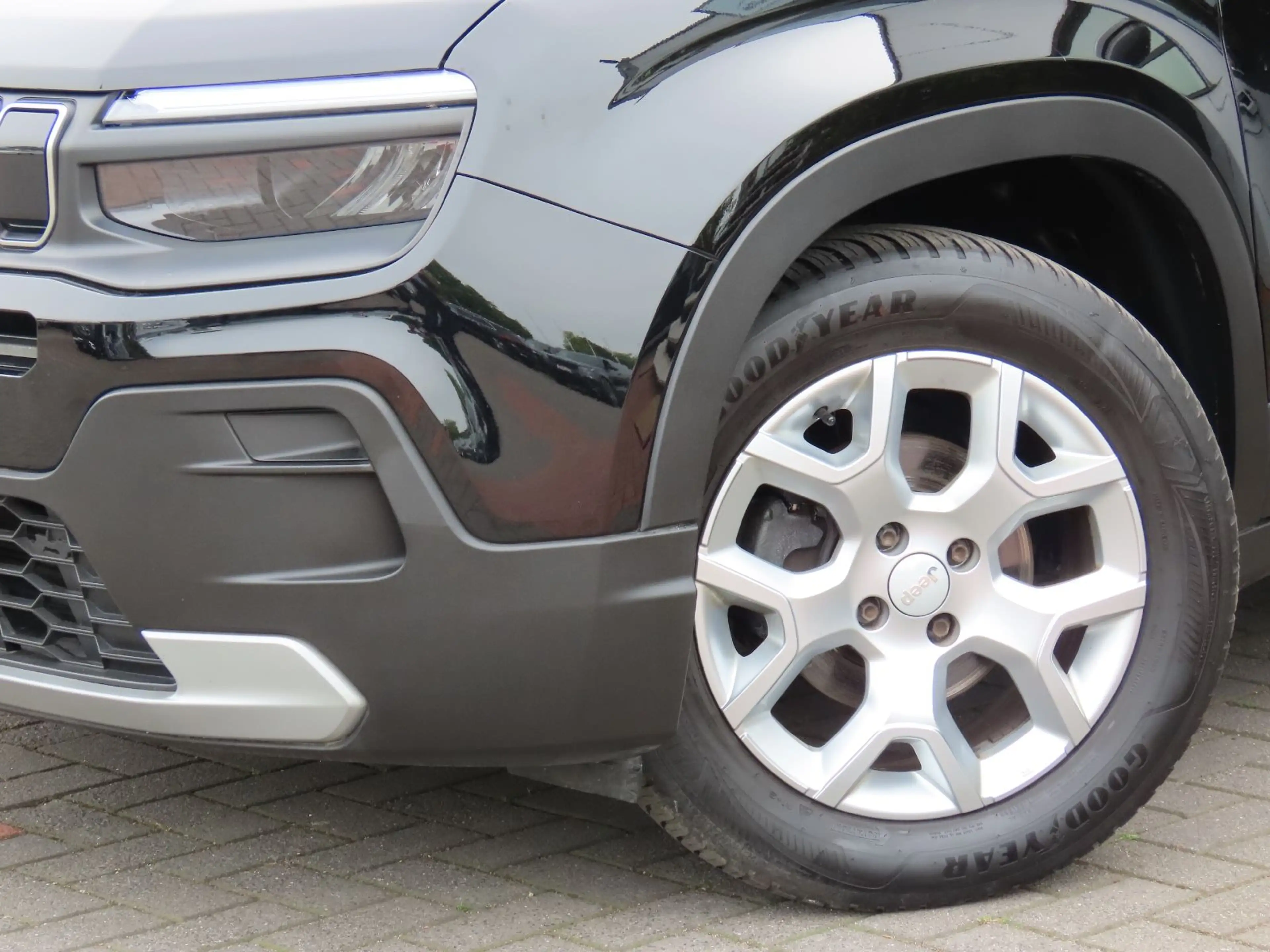 Jeep Avenger 1.2 GSE T3 GDI Klimaauto. Kamera Carplay — photo 6