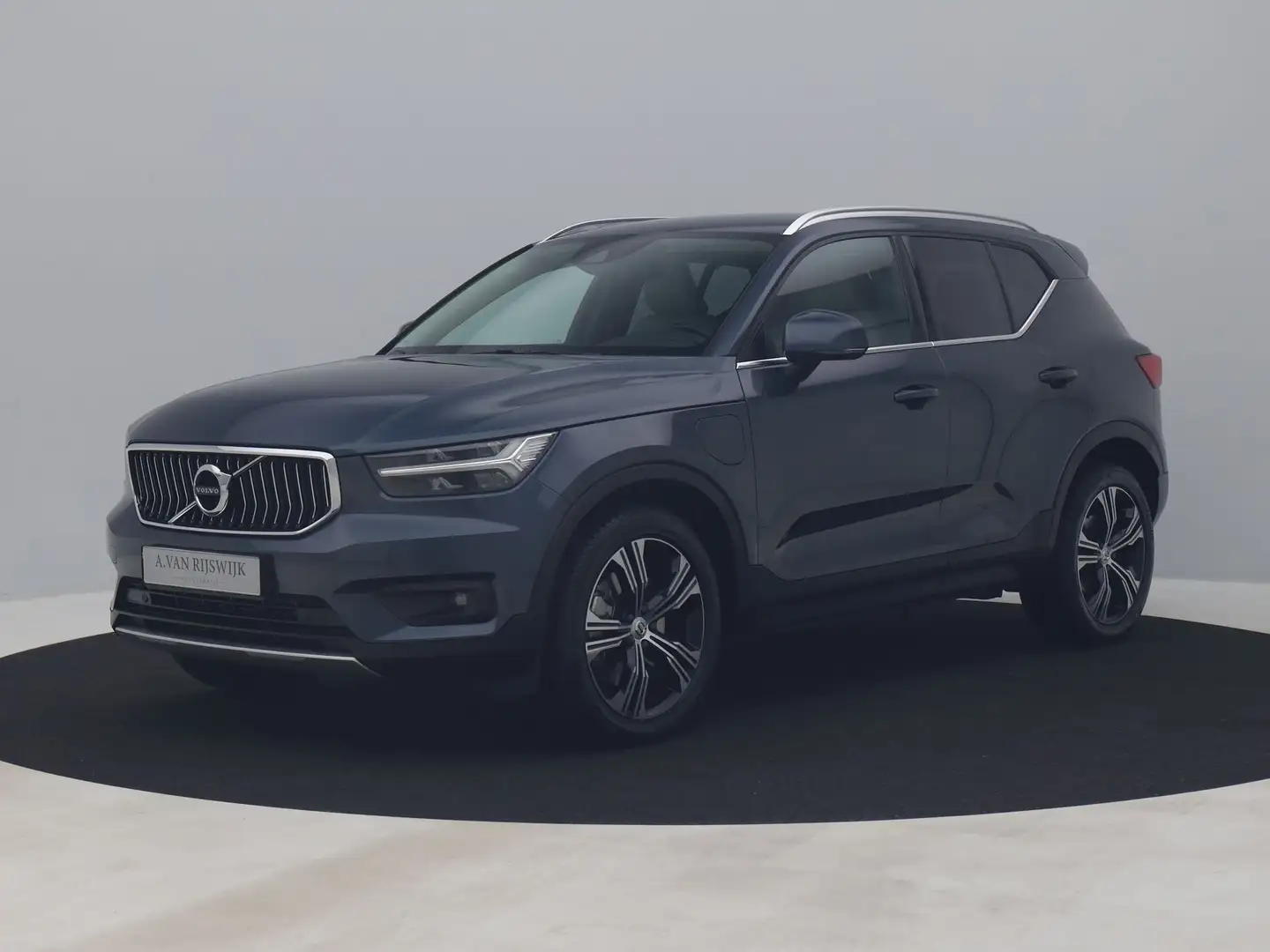 Volvo XC40 1.5 T5 Recharge Inscription Expression | CAMERA | Blauw - 1