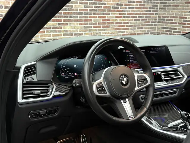BMW X5 view 3