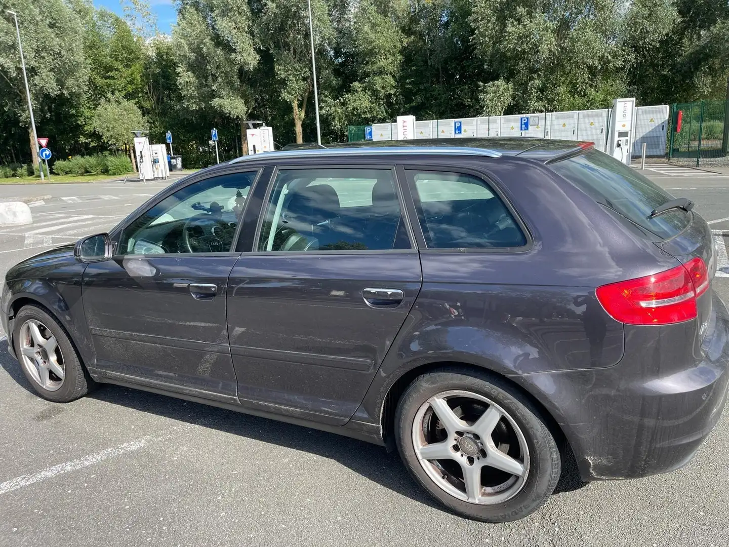 Audi A3 1.6 TDI 102g Sportback DPF - 1
