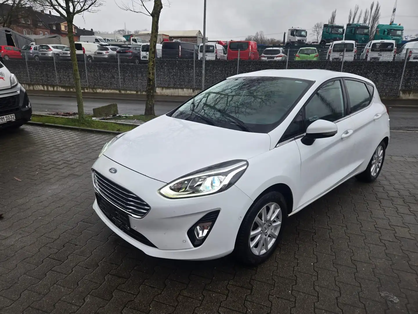 Ford Fiesta Titanium/1. HAND/ 1 Jahr Garantie / TÜV NEU /Ka... Blanc - 1