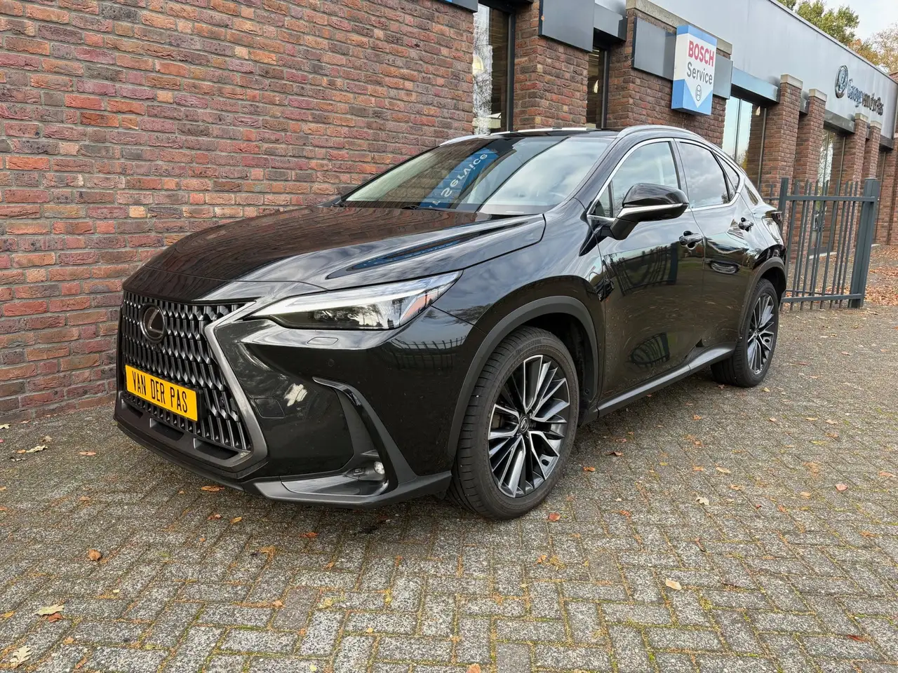 Lexus NX 450h+