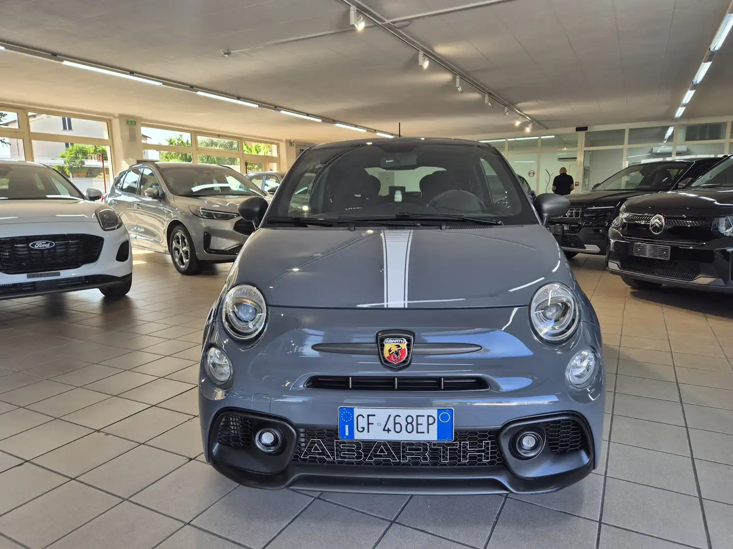 Abarth 695 695C 2016 1.4 t-jet Competizione 180cv my19 Grijs - 2