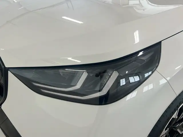 BMW X3 view 9