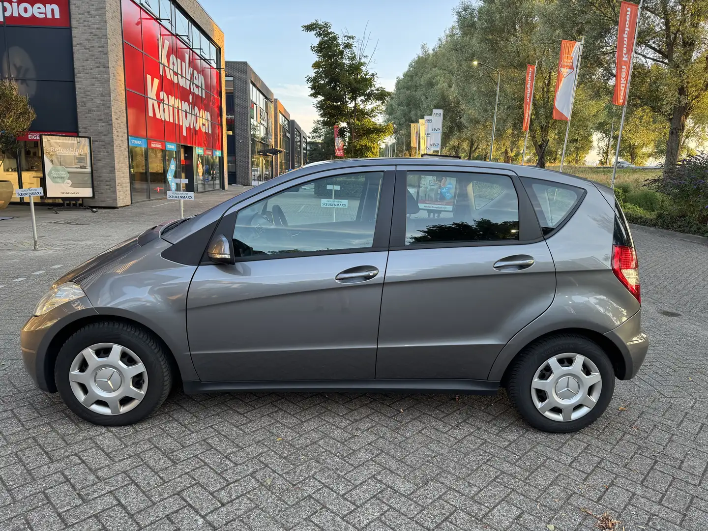 Mercedes-Benz A 160 Autotronic Gris - 2