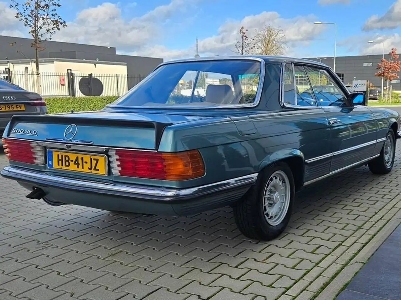 Mercedes-Benz SLC 500 Originele 500 SLC 5.0 V8 in originele staat met Leder, Cruiscontrol, Airco, Elektr. Ramen en Deurvergrendeling, foto 8