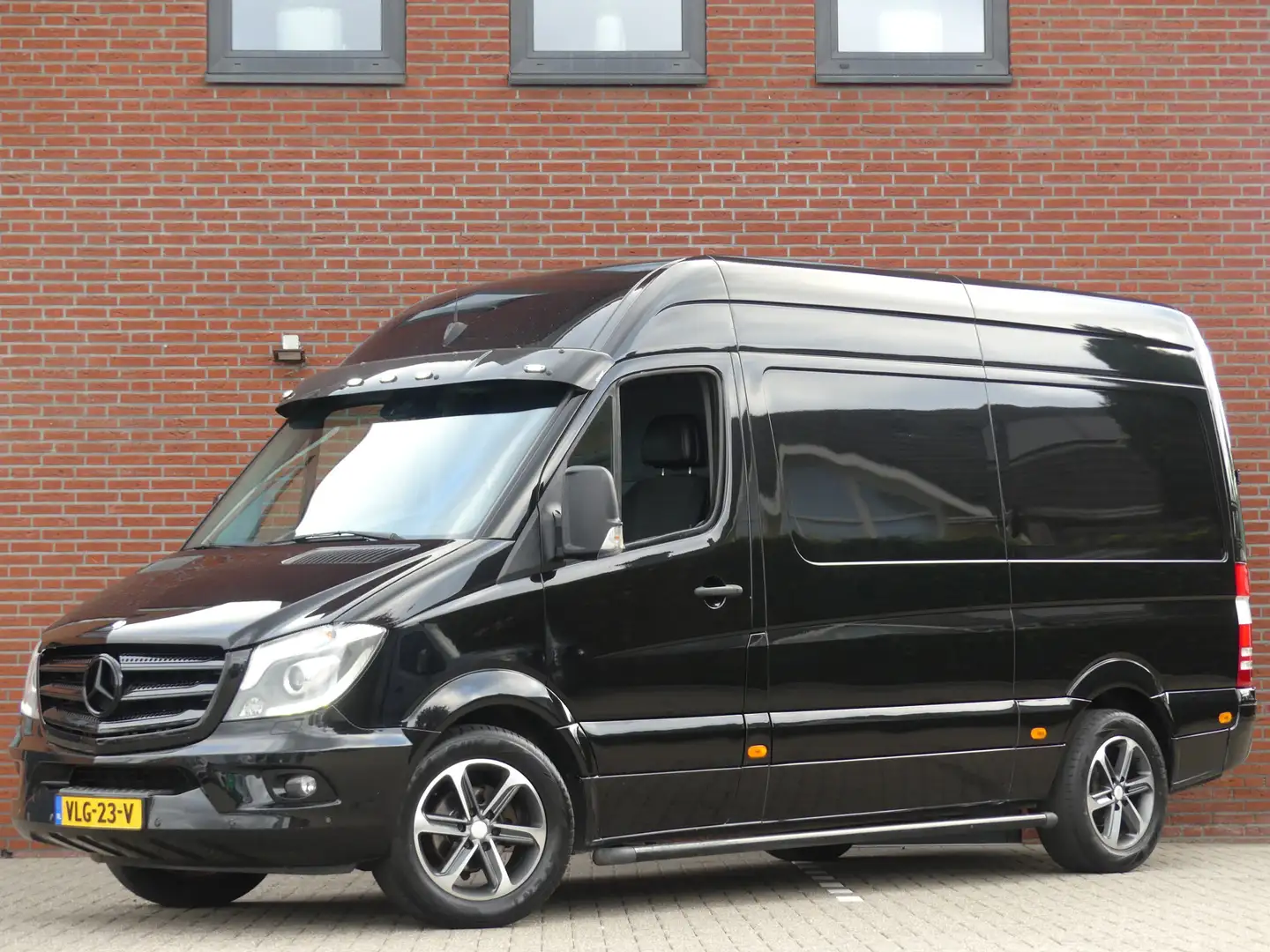 Mercedes-Benz Sprinter 316 CDI L2H2 Xenon/Camera/Trekhaak/PDC Schwarz - 1