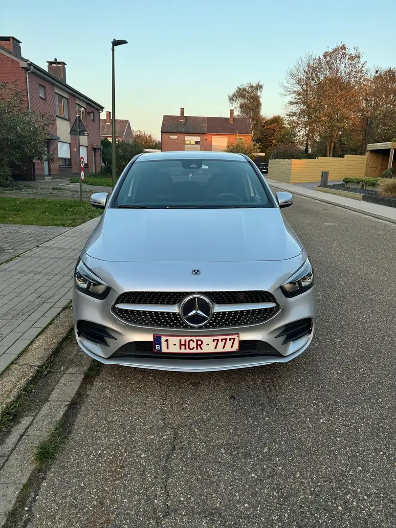 Mercedes-Benz 180 pack AMGFull LED,ALCANTARA.  boite automatique - 2