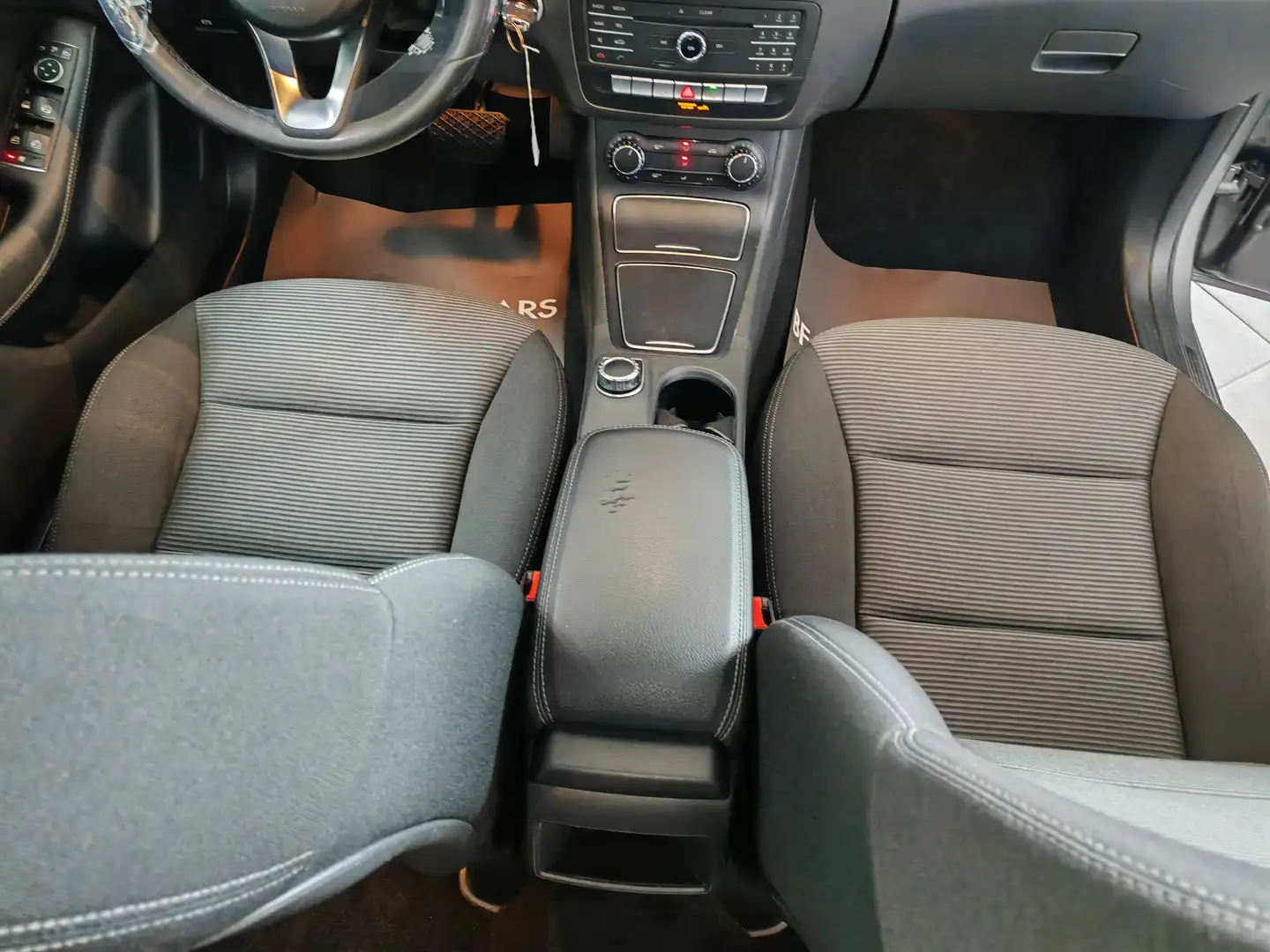 Mercedes-Benz B 180 B 180 d (cdi) Sport auto Argento - 2