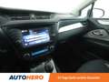 Toyota Avensis 1.8 Team D Aut*NAVI*LED*TEMPO*CAM*SHZ* Weiß - thumbnail 25